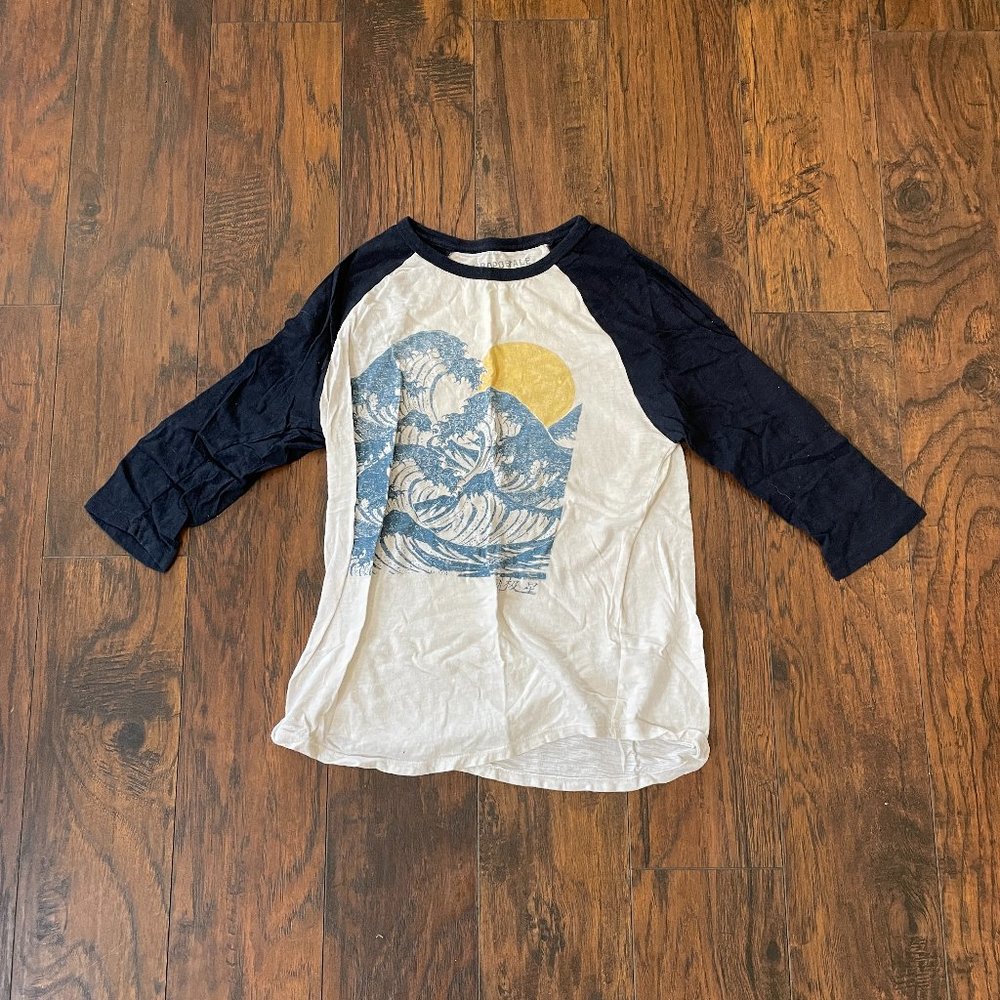 Japanese wave baseball tee